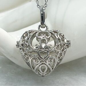 VALUE BUY Silver Locket Pendant 18” Necklace PRICE FIRM!